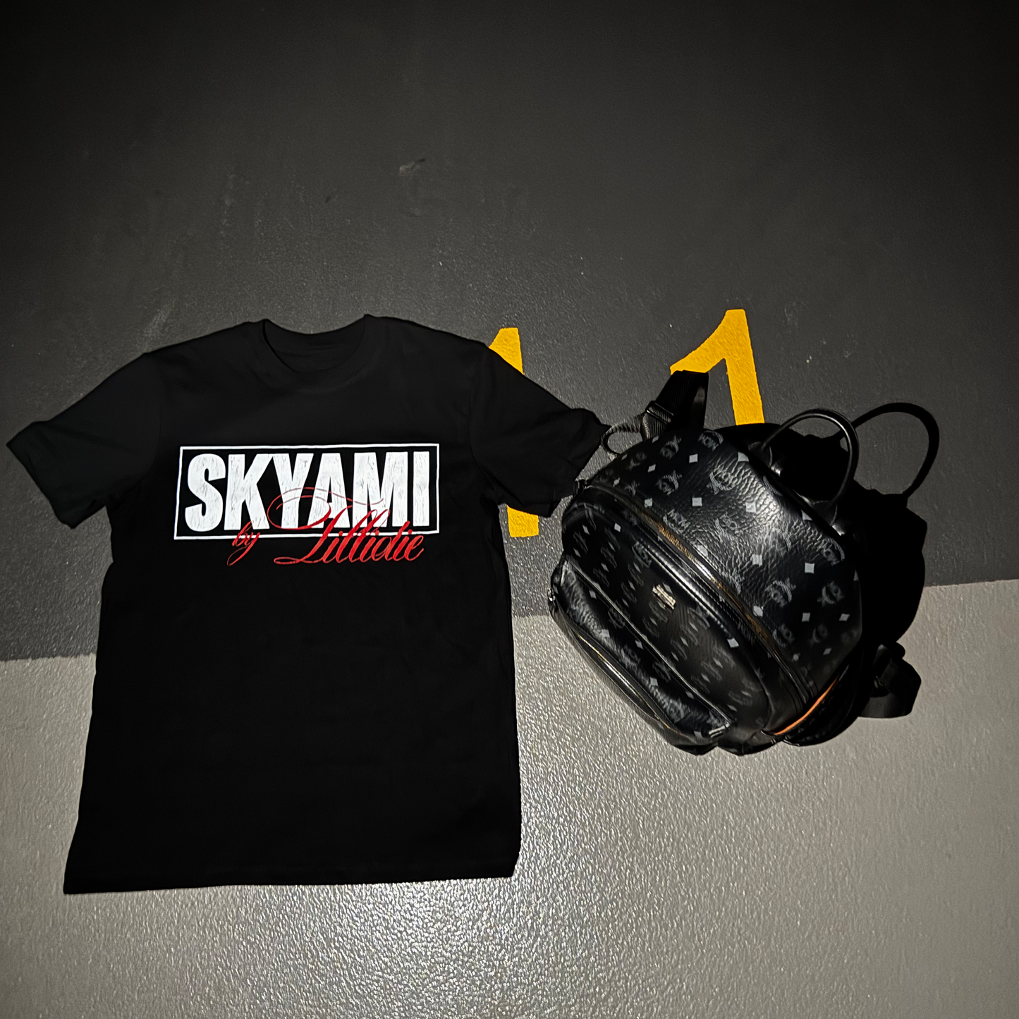 SKYAMI TEE BLACK